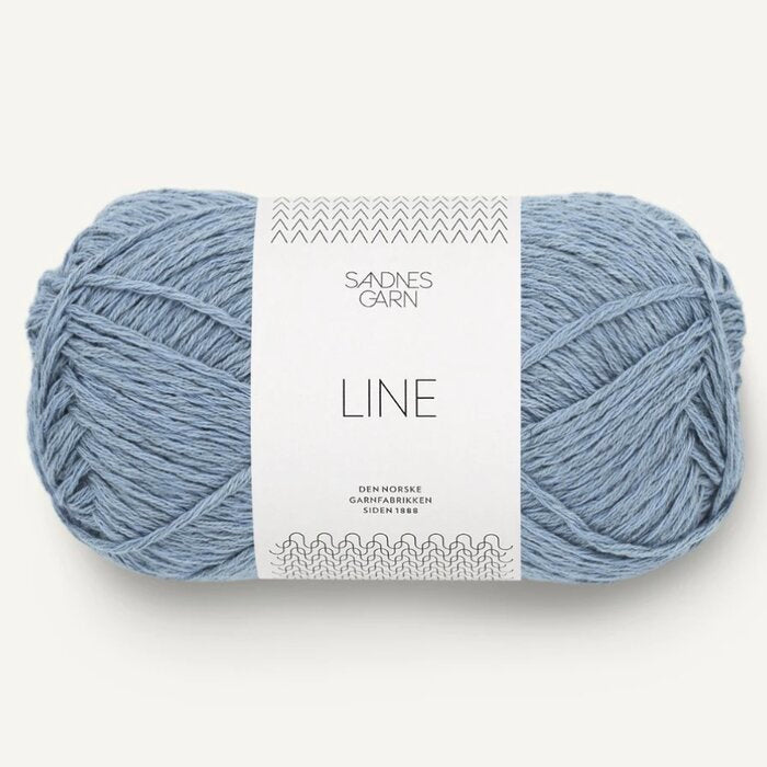 6032 Blue Hydrangea | Sandnes Garn Line – STATEMENT JUNKIE YARN CO.