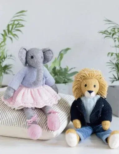 Knitted Wild Animal Friends: Over 40 Knitting Patterns for Wild Animal Dolls, Their Clothes and Accessories (Copy)