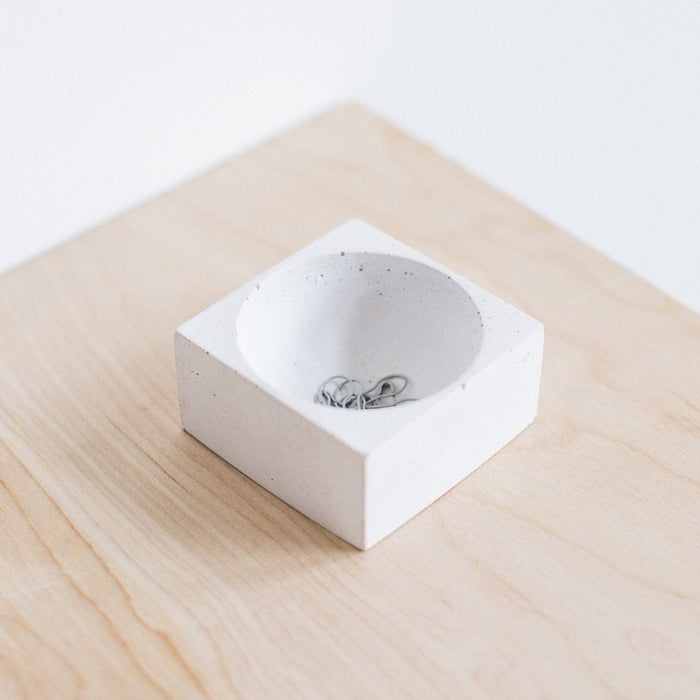 Concrete Notions Dish